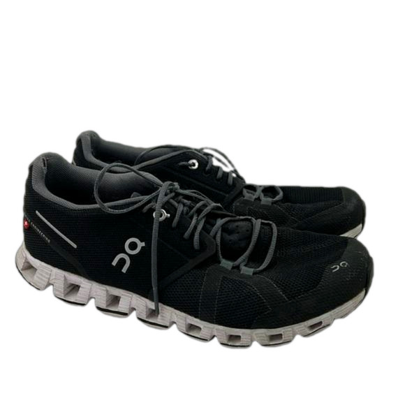 On Cloud Women's lightweight Lace Up Running Shoe size 9 - Picture 1 of 10